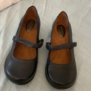 Hush Puppies Mary Janes Wide